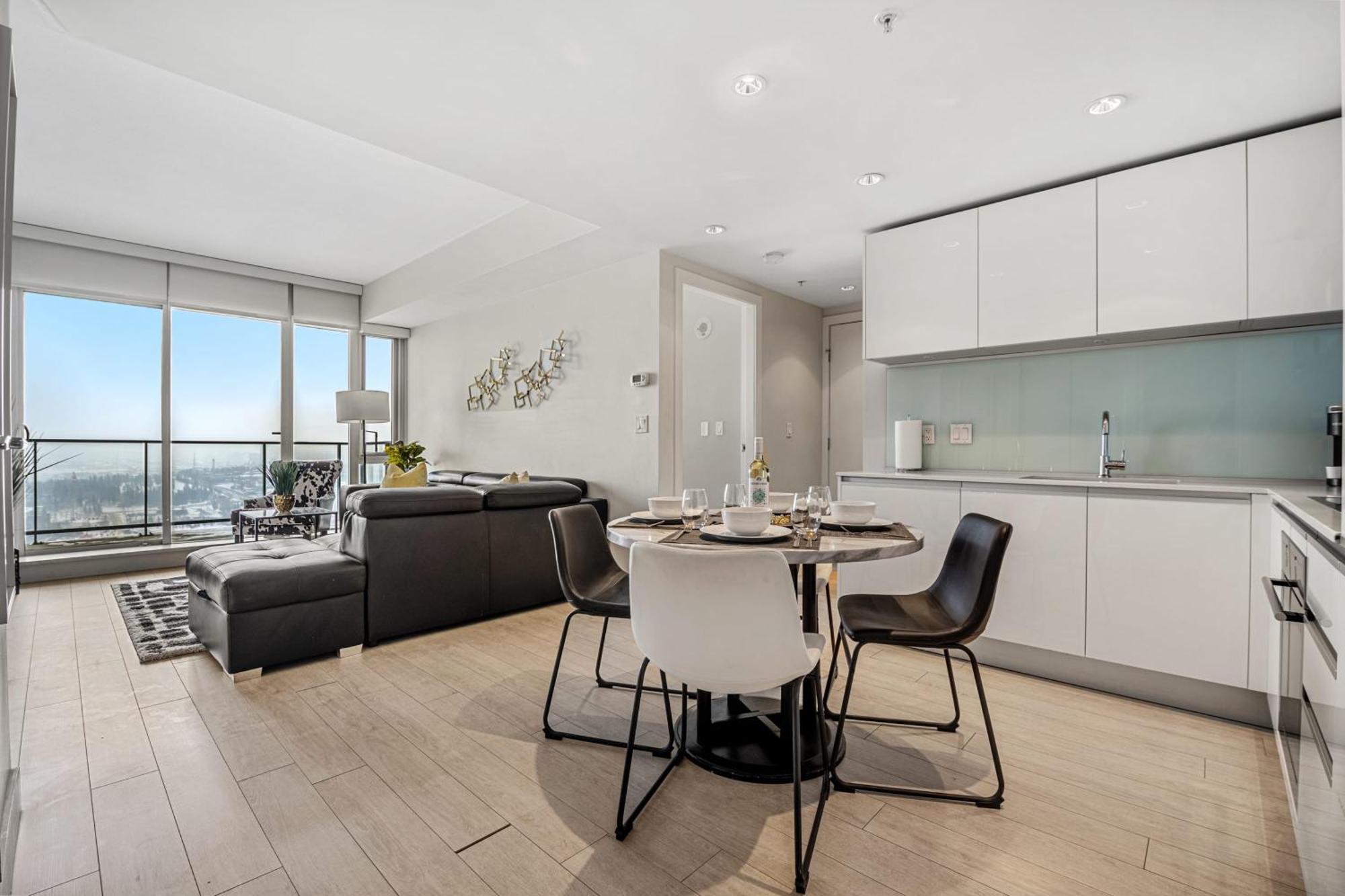 Vila Stunning 34Th Floor Views, Prime Downtown Location - Near Stampede, Casino, Bars! Free Banff Pass, Parking, Wine! YYC Exteriér fotografie