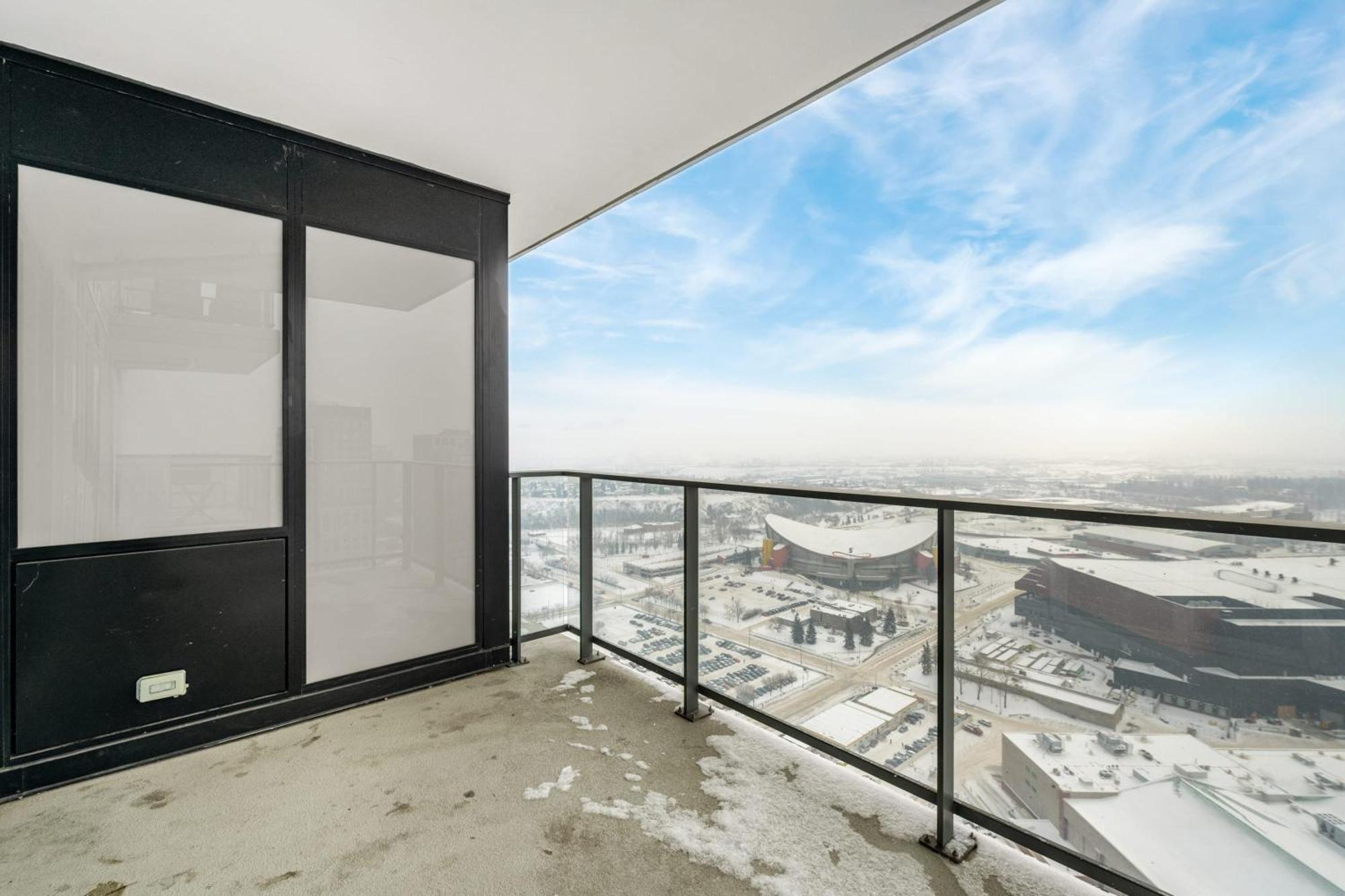 Vila Stunning 34Th Floor Views, Prime Downtown Location - Near Stampede, Casino, Bars! Free Banff Pass, Parking, Wine! YYC Exteriér fotografie